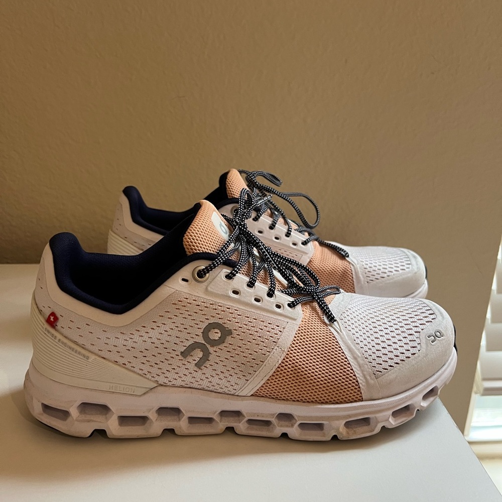 On Cloud s sneakers